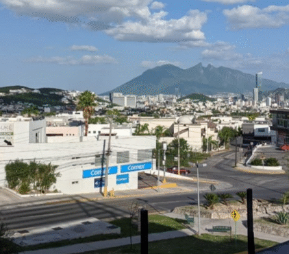 LOCALES MONTERREY PLAZA PERIFERIKA RENTA