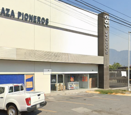 PLAZA PIONEROS LOCALES EN RENTA